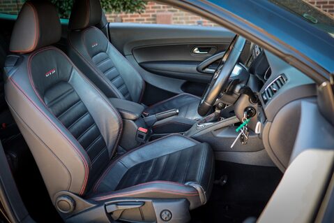 Volkswagen Scirocco GTS 2.0 TSI DSG BMT 11