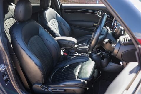 Mini Hatch 2.0 JOHN COOPER WORKS MANUAL 4