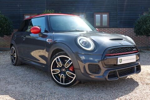 Mini Hatch 2.0 JOHN COOPER WORKS MANUAL 6