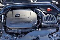 Mini Hatch 2.0 JOHN COOPER WORKS MANUAL 41