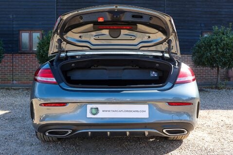 Mercedes-Benz C Class C250D 2.1 AMG LINE PREMIUM PLUS CABRIOLET 52