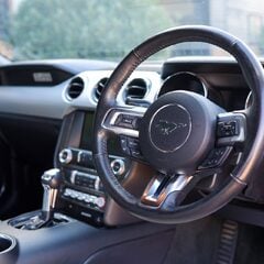 Ford Mustang 2.3 ECOBOOST AUTO 2
