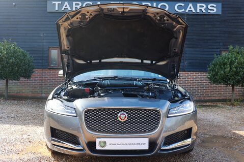 Jaguar XF 2.0 D PORTFOLIO AWD 46