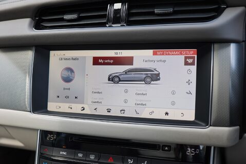 Jaguar XF 2.0 D PORTFOLIO AWD 15