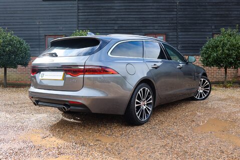 Jaguar XF 2.0 D PORTFOLIO AWD 57