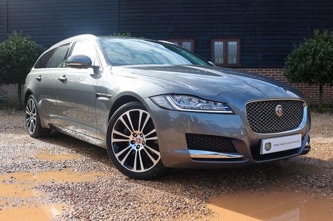 Jaguar XF 2.0 D PORTFOLIO AWD 44