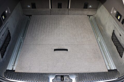 Jaguar XF 2.0 D PORTFOLIO AWD 40