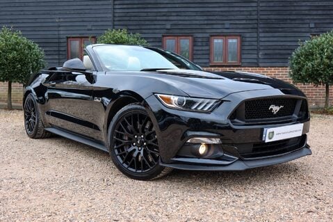 Ford Mustang GT 5.0  V8 MANUAL CABRIOLET 7
