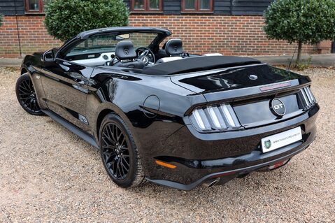 Ford Mustang GT 5.0  V8 MANUAL CABRIOLET 51