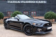 Ford Mustang GT 5.0  V8 MANUAL CABRIOLET 1
