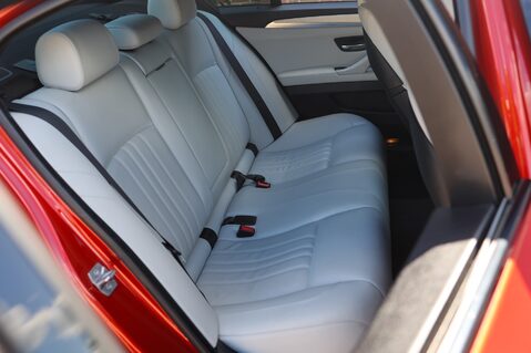 BMW M5 4.4 V8 AUTO 44