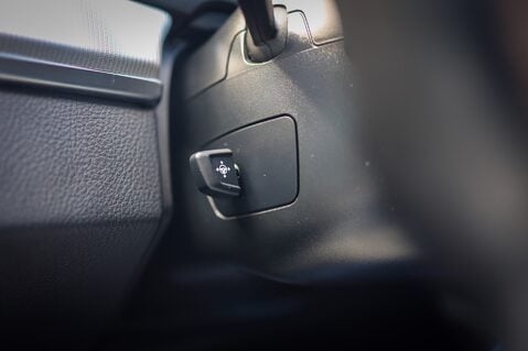 BMW M5 4.4 V8 AUTO 33