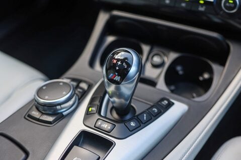 BMW M5 4.4 V8 AUTO 18