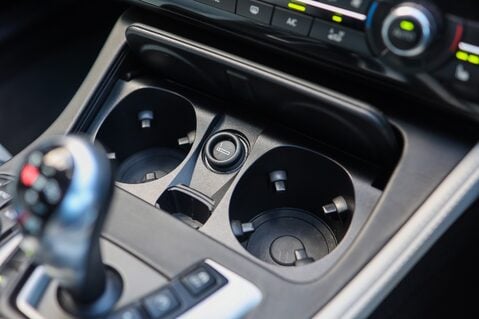 BMW M5 4.4 V8 AUTO 37