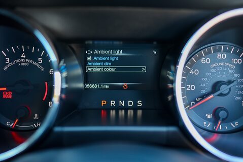 Ford Mustang 2.3 ECOBOOST AUTO 37