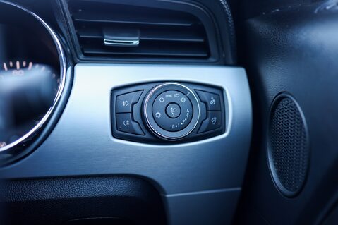 Ford Mustang 2.3 ECOBOOST AUTO 26