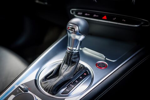 Audi TT S 2.0 TFSI QUATTRO BLACK EDITION S-TRONIC 28