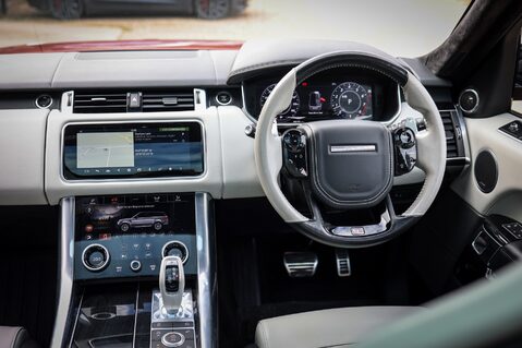 Land Rover Range Rover Sport SVR 5.0 V8 5
