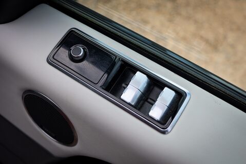 Land Rover Range Rover Sport SVR 5.0 V8 36