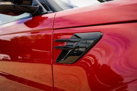 Land Rover Range Rover Sport SVR 5.0 V8 60
