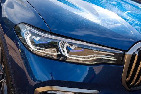 BMW X7 M50I 4.4 V8 54