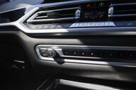 BMW X7 M50I 4.4 V8 43