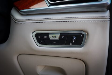 BMW Alpina XB7 4.4 V8 45
