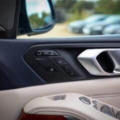 BMW Alpina XB7 4.4 V8 1