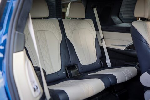 BMW Alpina XB7 4.4 V8 20