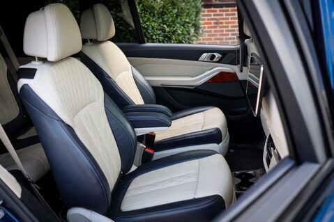 BMW Alpina XB7 4.4 V8 18