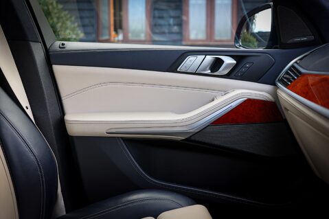 BMW Alpina XB7 4.4 V8 41
