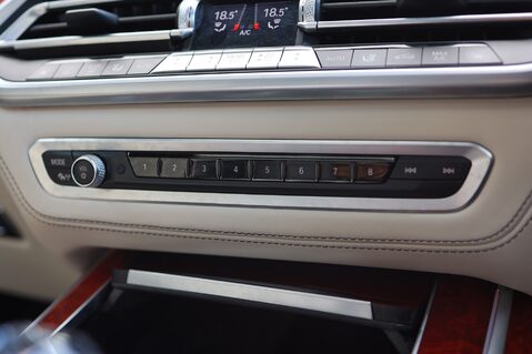 BMW Alpina XB7 4.4 V8 27