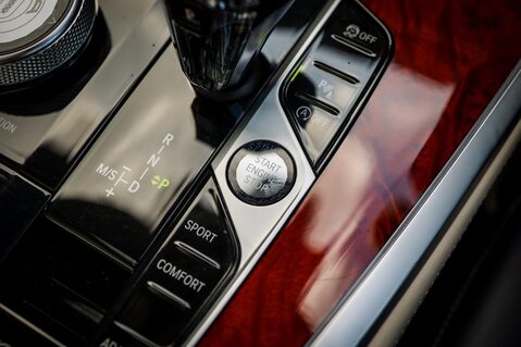 BMW Alpina XB7 4.4 V8 29