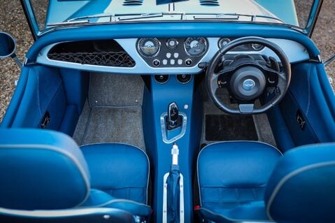 Morgan Plus Six 3.0 AUTOMATIC 4