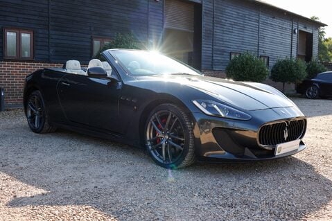 Maserati Grancabrio MC 4.7 V8 48