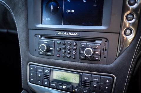 Maserati Grancabrio MC 4.7 V8 21
