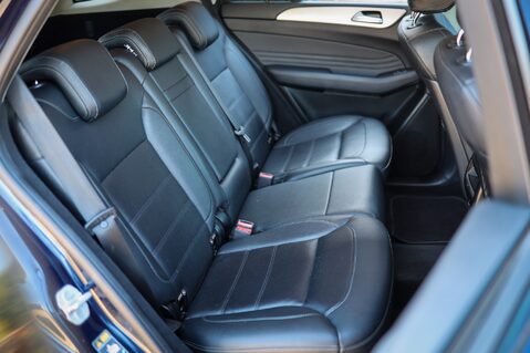 Mercedes-Benz GLE 250D 2.2 4MATIC AMG LINE 33