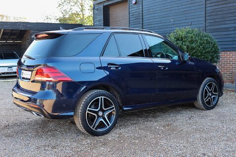 Mercedes-Benz GLE 250D 2.2 4MATIC AMG LINE 51