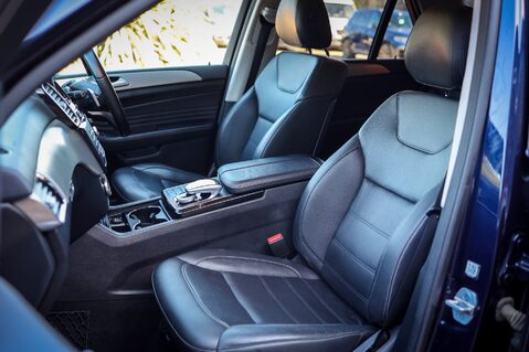 Mercedes-Benz GLE 250D 2.2 4MATIC AMG LINE 4