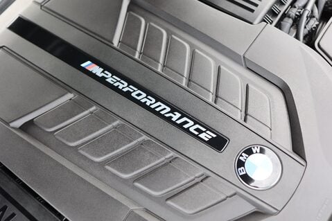 BMW 7 Series M760LI XDRIVE 6.6 V12 73