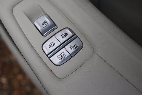 BMW 7 Series M760LI XDRIVE 6.6 V12 60
