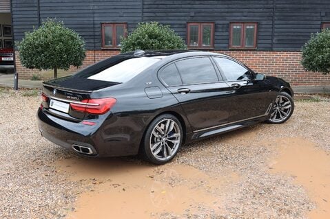 BMW 7 Series M760LI XDRIVE 6.6 V12 84