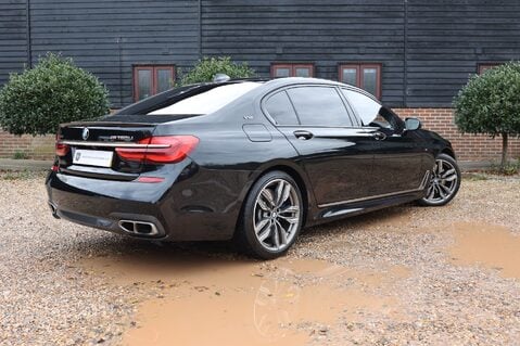 BMW 7 Series M760LI XDRIVE 6.6 V12 82