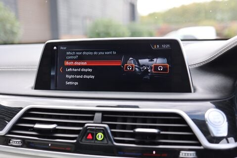 BMW 7 Series M760LI XDRIVE 6.6 V12 23