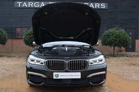 BMW 7 Series M760LI XDRIVE 6.6 V12 71