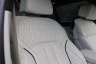 BMW 7 Series M760LI XDRIVE 6.6 V12 37