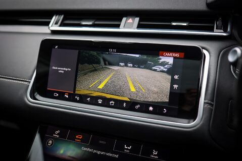 Land Rover Range Rover Velar D300 3.0 R-Dynamic HSE Auto 27
