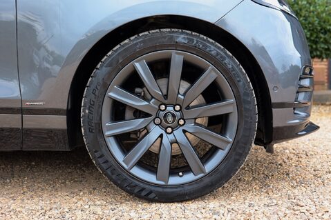 Land Rover Range Rover Velar D300 3.0 R-Dynamic HSE Auto 12