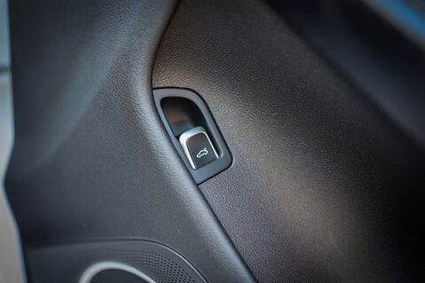 Audi A5 1.8 TFSI BLACK EDITION MANUAL 24