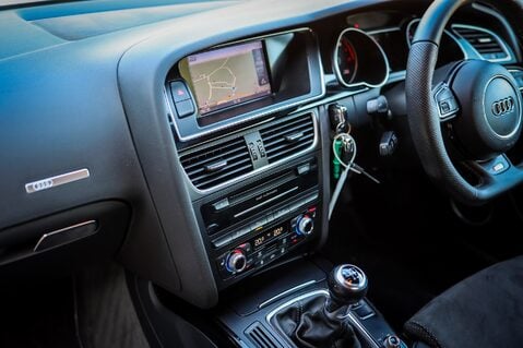 Audi A5 1.8 TFSI BLACK EDITION MANUAL 21